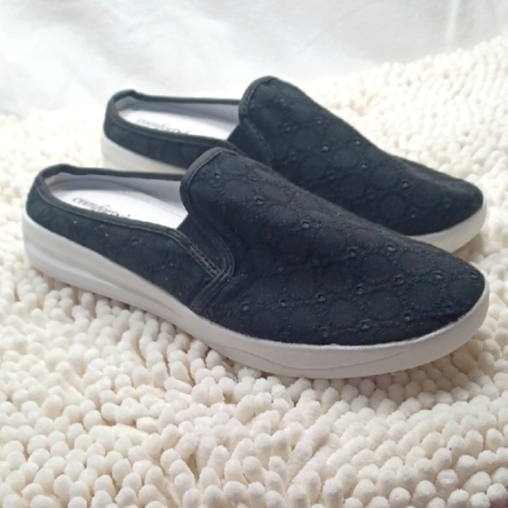 NWOT Comfortview Black Eyelet Sneaker Mule - Size 8.5 Wide